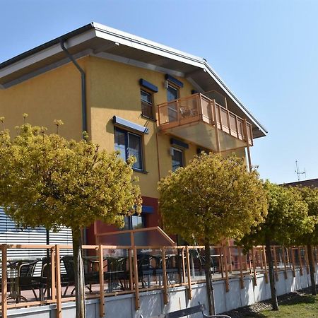 Hotel Garni "Am Hafen" 하벨베르크 외부 사진