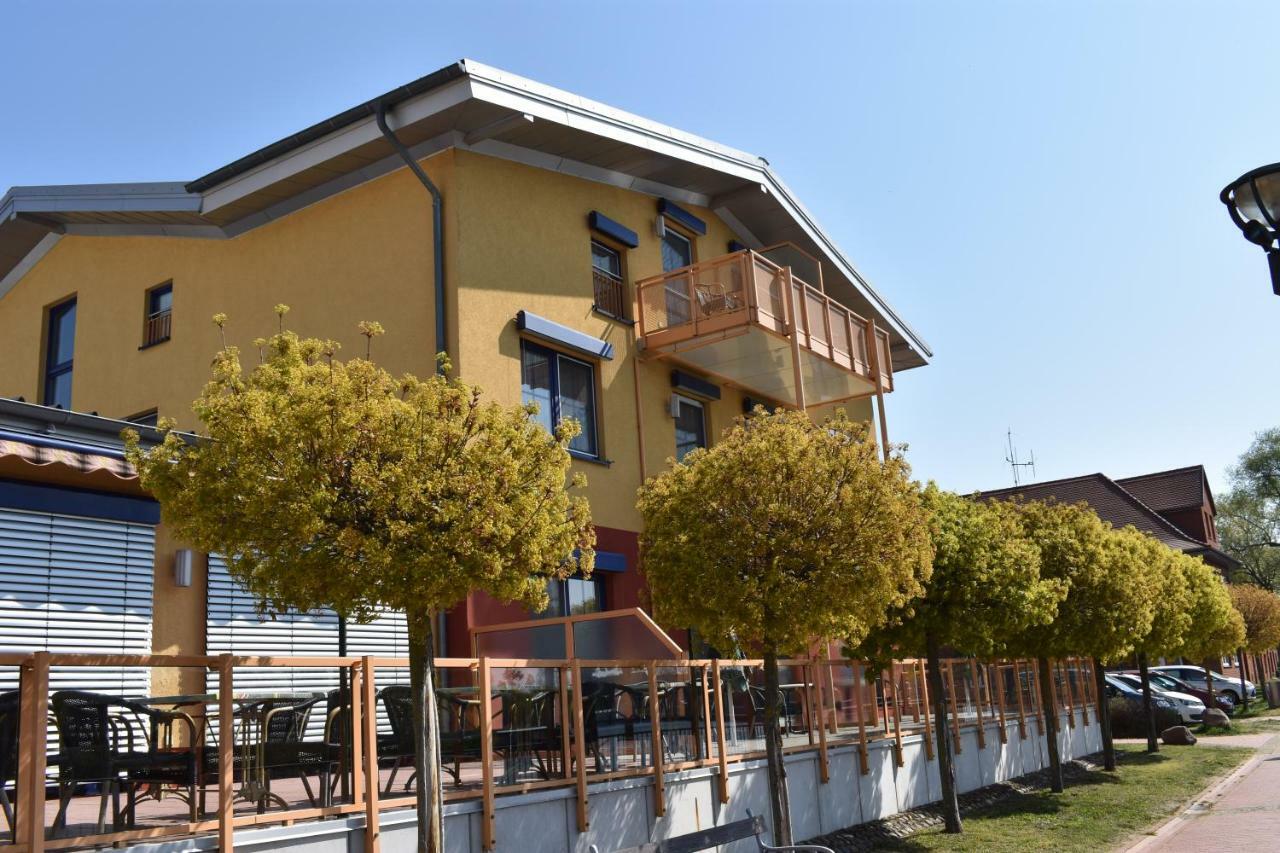 Hotel Garni "Am Hafen" 하벨베르크 외부 사진