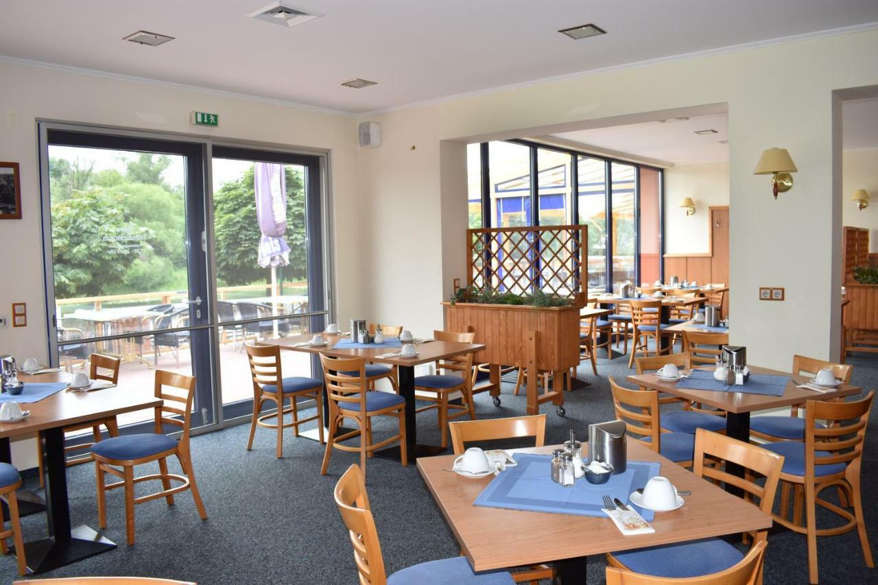 Hotel Garni "Am Hafen" 하벨베르크 외부 사진