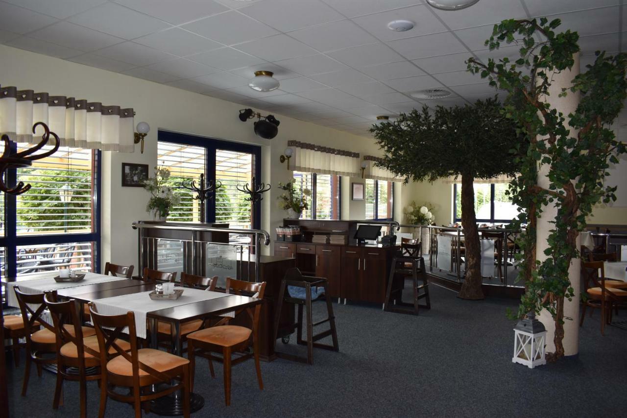 Hotel Garni "Am Hafen" 하벨베르크 외부 사진