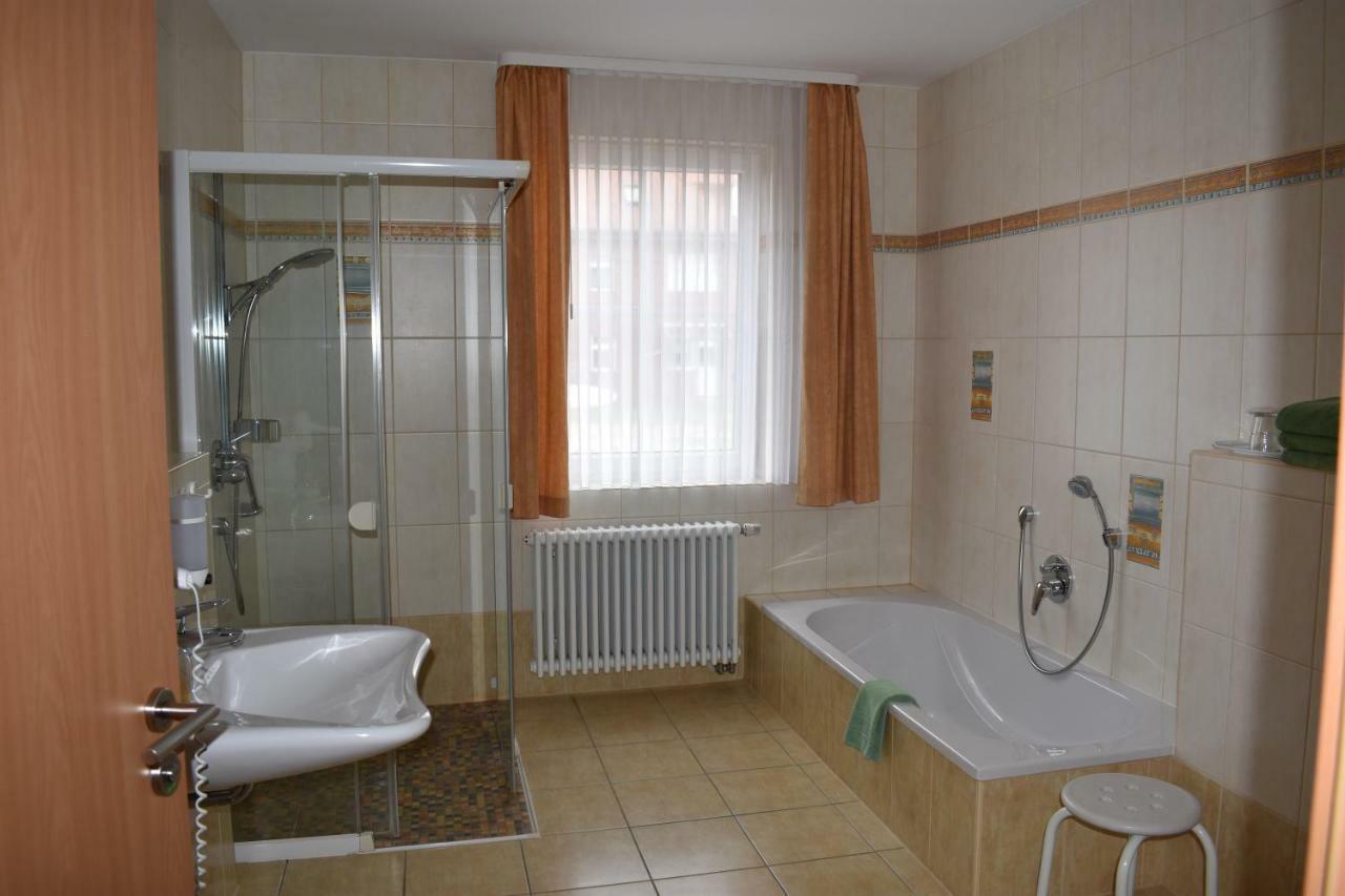 Hotel Garni "Am Hafen" 하벨베르크 외부 사진